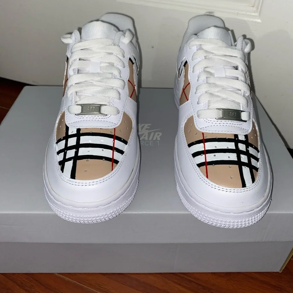Custom Burberry Nike shoes - Picture 4 of 4